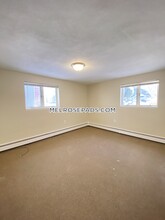 21 Greenwood St-Unit -4 in Melrose, MA - Building Photo - Building Photo
