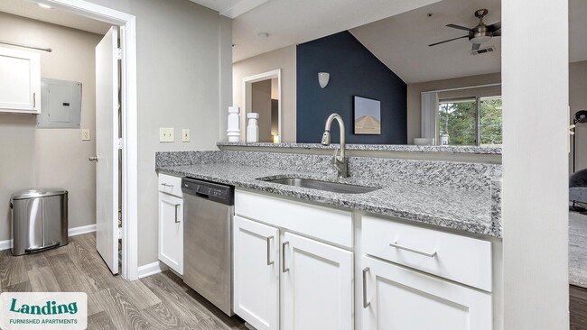 300 Long Shoals Rd in Asheville, NC - Building Photo - Building Photo