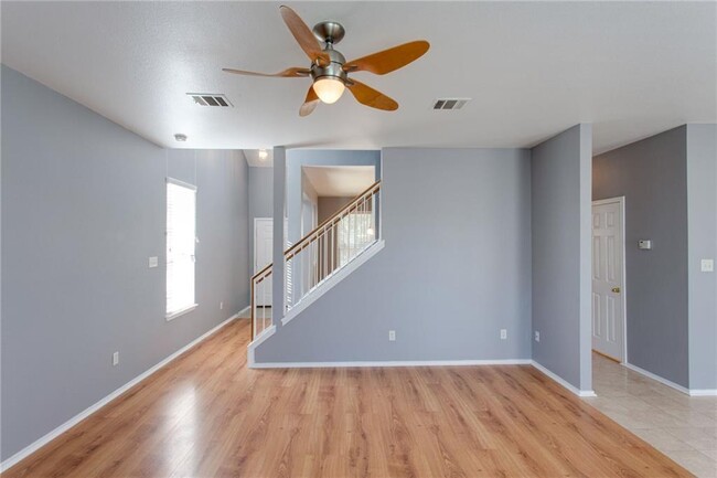 1415 Fort LLoyd Pl in Round Rock, TX - Building Photo - Building Photo