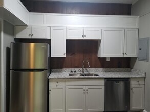 575 Vaughn Rd in Athens, GA - Building Photo - Building Photo