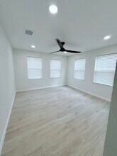 113 E 44th St in Houston, TX - Building Photo - Building Photo
