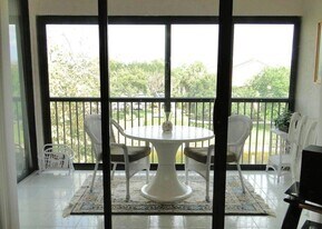 5265 Brisata Cir, Unit U in Boynton Beach, FL - Building Photo