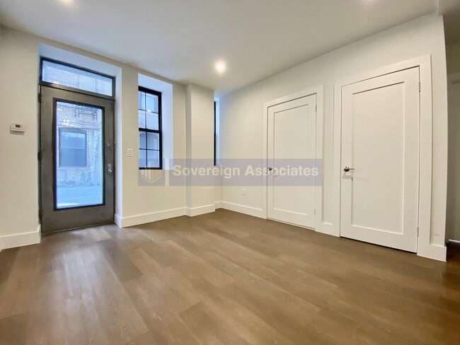 45 Tiemann Pl