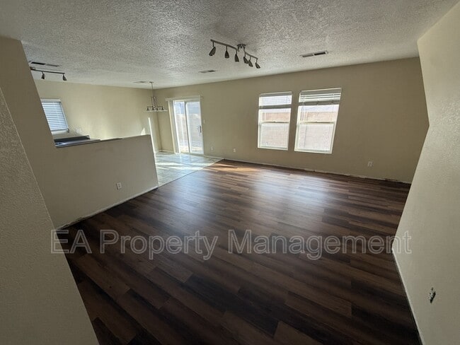 12516 Snowmass Way NE in Albuquerque, NM - Foto de edificio - Building Photo