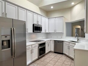 10 Troon Dr in Lakeway, TX - Building Photo - Building Photo