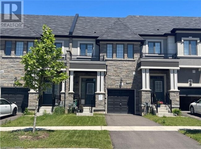 property at 7 Bilanski Farm Rd