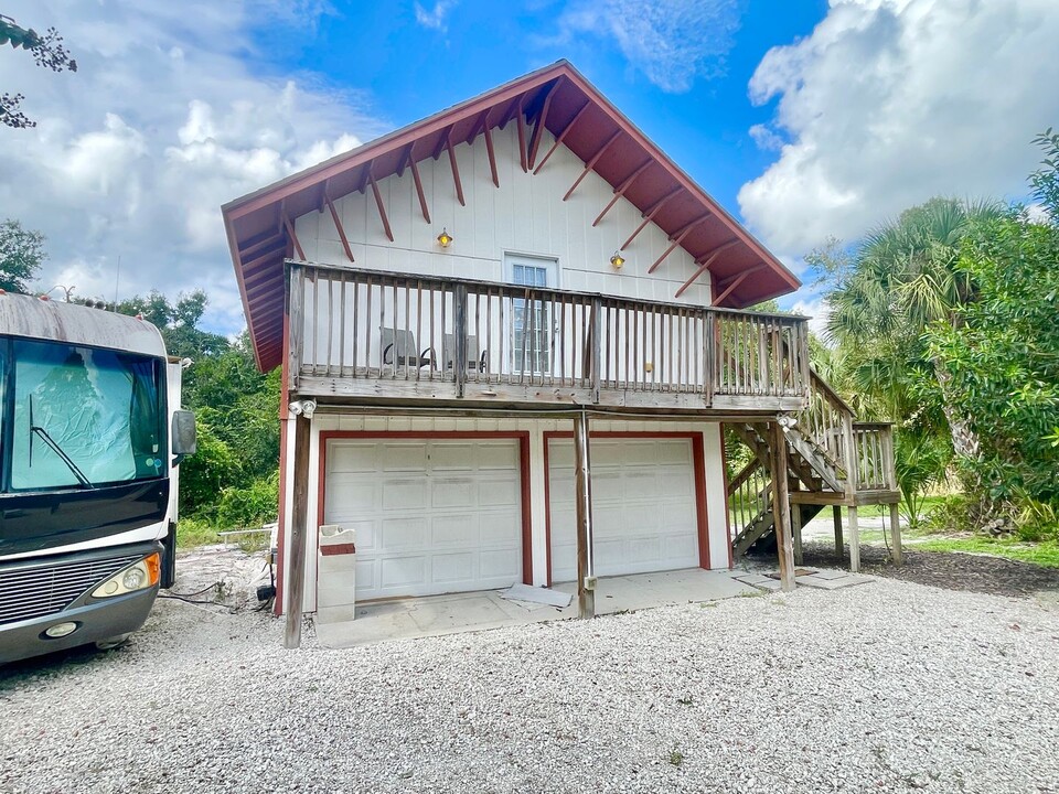 8301 135th Ln in Sebastian, FL - Building Photo