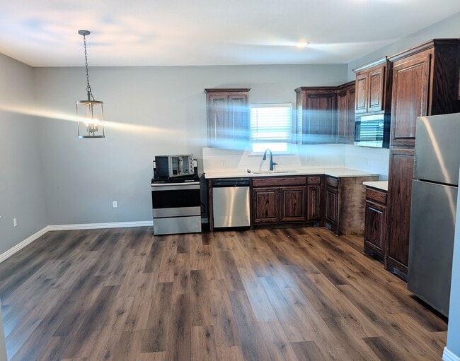 1014 E Epstein St in Sherman, TX - Building Photo - Building Photo