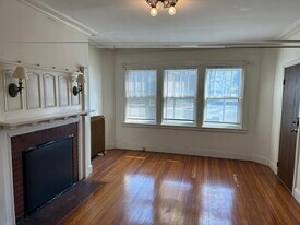 102 Mount Auburn St in Watertown, MA - Building Photo