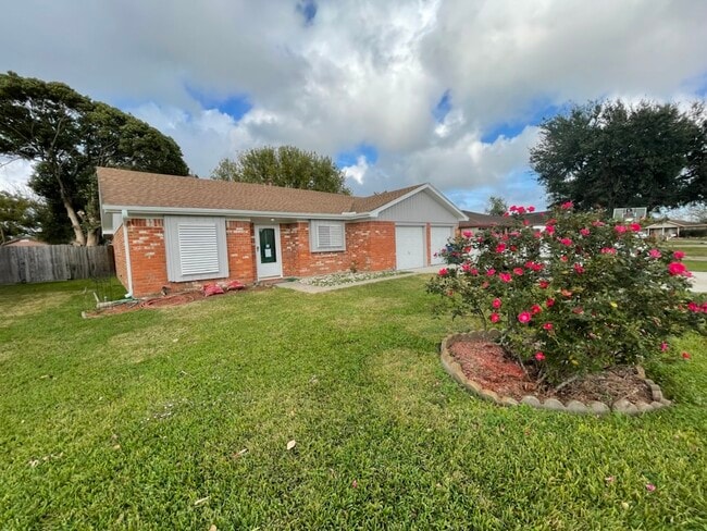 property at 2718 19th Ave N