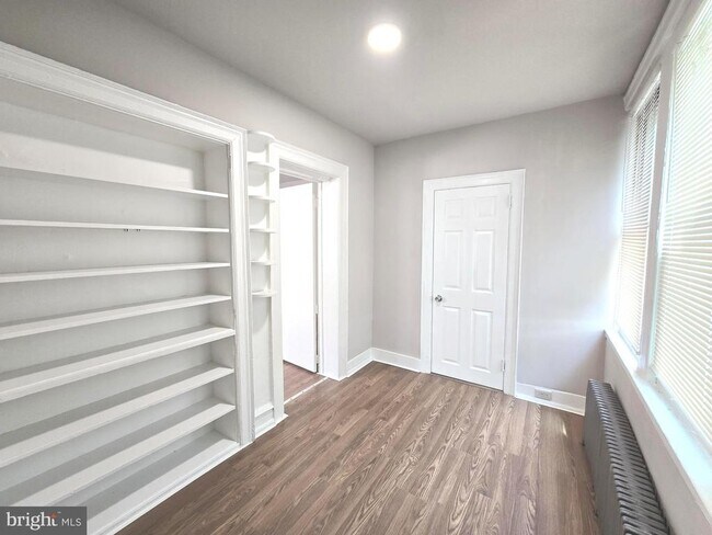 5717 N Park Ave in Philadelphia, PA - Building Photo - Building Photo