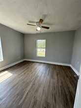 1411 Miles St in Houston, TX - Foto de edificio - Building Photo