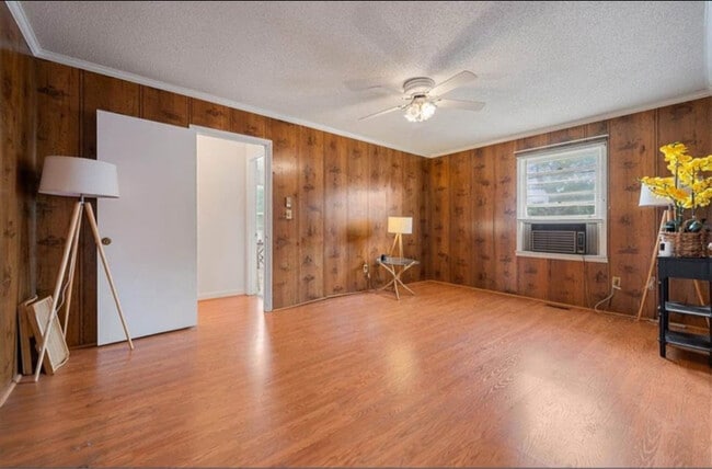 705 Woodmont Cir in Anderson, SC - Foto de edificio - Building Photo