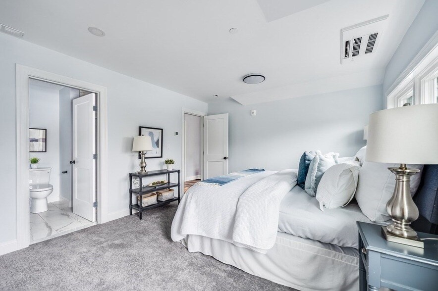 451 Essex St in Beverly, MA - Building Photo