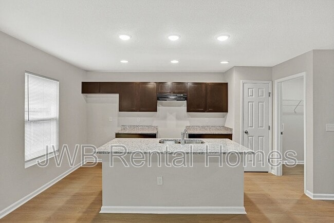 9170 8th Ave in Jacksonville, FL - Building Photo - Building Photo