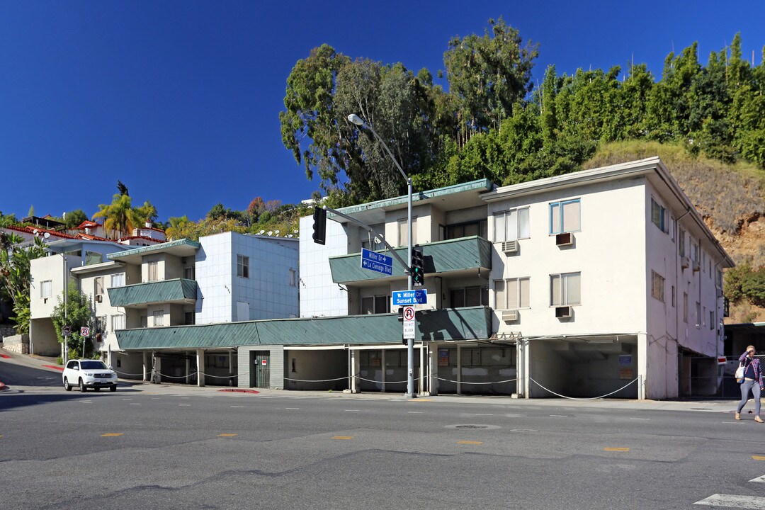 8497-8499 Sunset Blvd in Los Angeles, CA - Building Photo