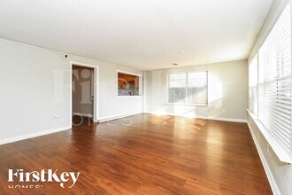 3205 Hanover Dr in Arlington, TX - Building Photo - Building Photo