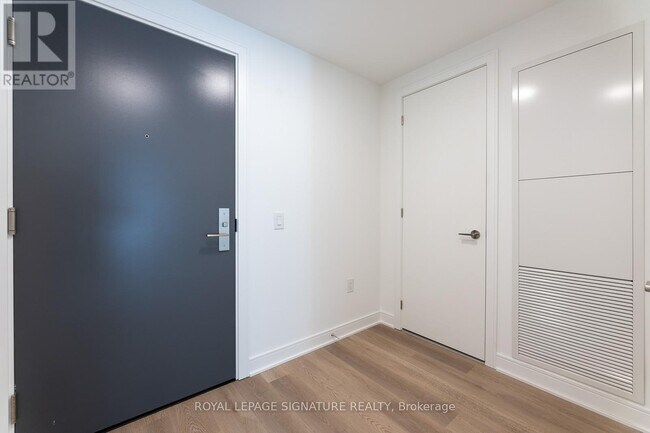 property at 86 Dundas St W