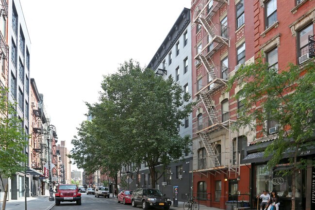 144-150 Ludlow St in New York, NY - Foto de edificio - Building Photo