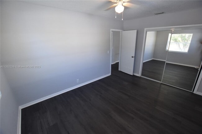 703 N 5th St-Unit -2 in Lantana, FL - Building Photo - Building Photo