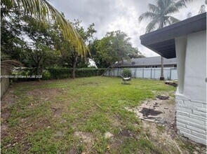 182 NW 51st St in Miami, FL - Building Photo - Building Photo