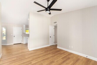 232 E Leah Ln in Gilbert, AZ - Building Photo - Building Photo