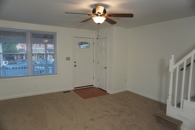 1900 Ewald Ave in Dundalk, MD - Building Photo - Building Photo