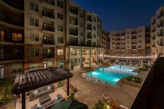 Elan Med Center in Houston, TX - Foto de edificio - Building Photo