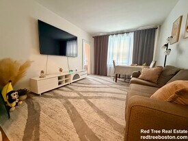 90 Kilsyth Rd in Boston, MA - Building Photo