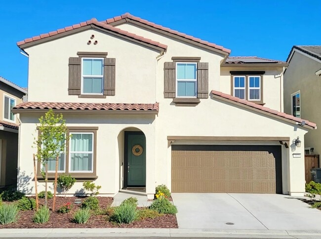 property at 3818 Ponderosa Pine Ln