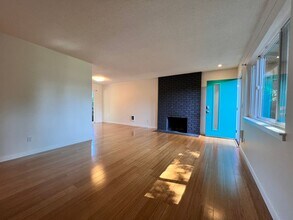 5110 SE 41st Ave in Portland, OR - Building Photo - Building Photo