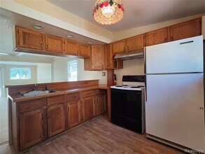 6316 Oakdale in Brighton, MI - Foto de edificio - Building Photo