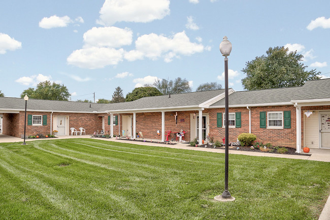 Frankfort Place in Frankfort, OH - Foto de edificio - Building Photo