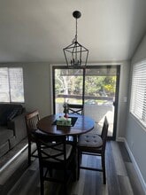 18197 Sundowner Way, Unit 812 in Santa Clarita, CA - Foto de edificio - Building Photo