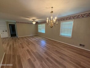 1442 Maplewood Dr in Macon, GA - Building Photo - Building Photo