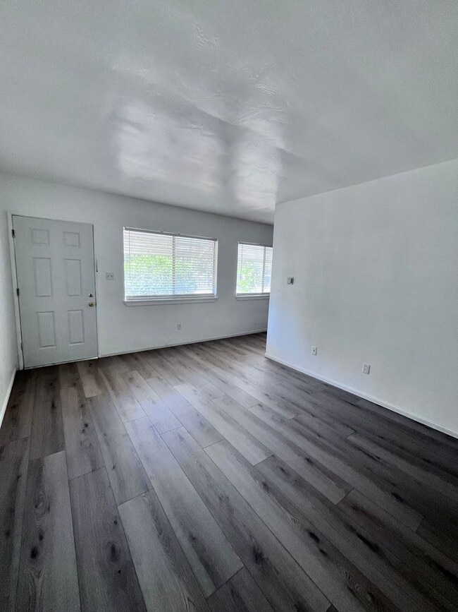 property at 901-905 E High Ave