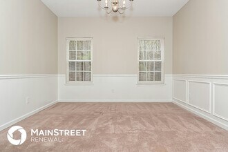 6216 Polar Fox Ct in Riverdale, GA - Foto de edificio - Building Photo