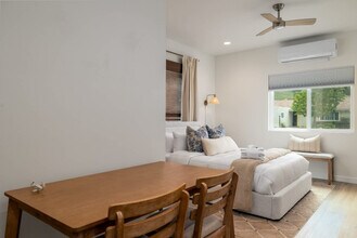 4646 Robbins St in San Diego, CA - Building Photo - Building Photo