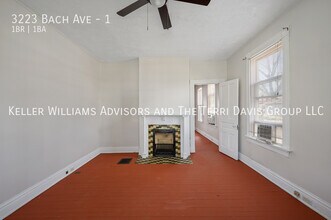 3223 Bach Ave in Cincinnati, OH - Foto de edificio - Building Photo