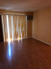 1748 N Kenmore Ave, Unit 1748 North Kenmore ave in Los Angeles, CA - Building Photo - Building Photo