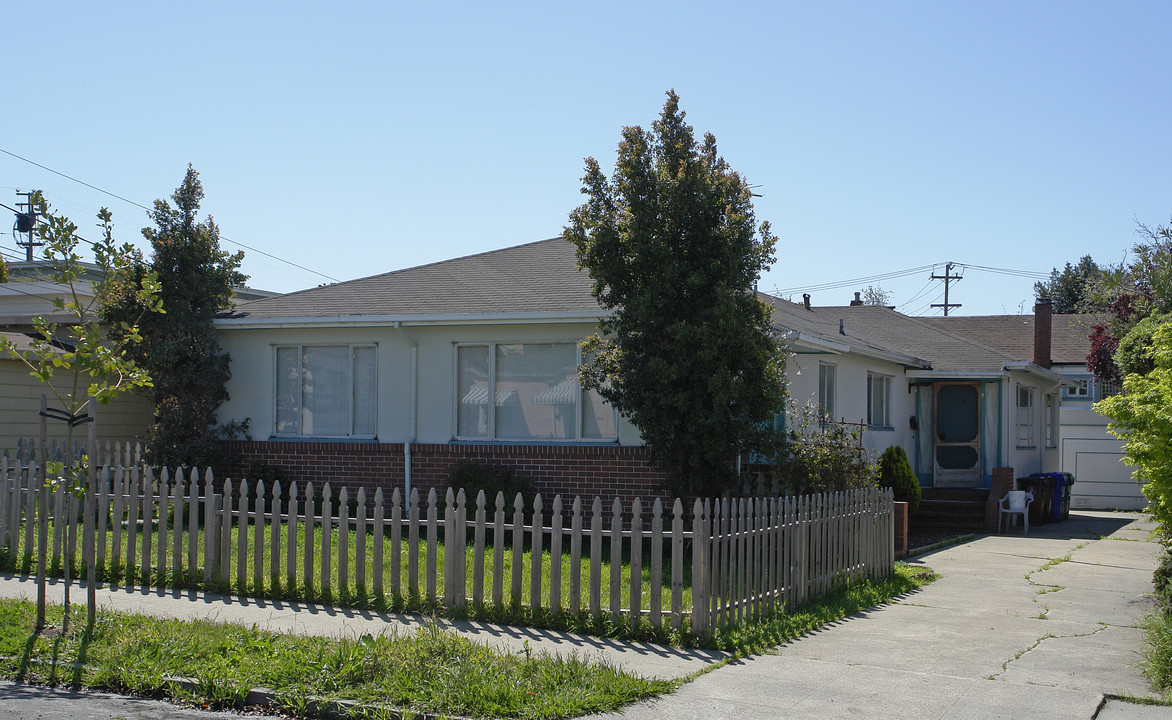 5114-5116 Prather Ave in Richmond, CA - Building Photo