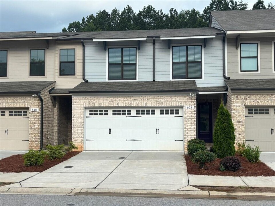 628 Collections Dr in Lawrenceville, GA - Building Photo