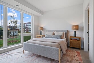 Aloma in Shoreview, MN - Foto de edificio - Building Photo