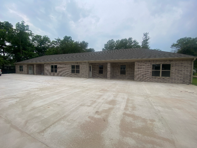 611 Mell Ave in Gilmer, TX - Building Photo - Building Photo