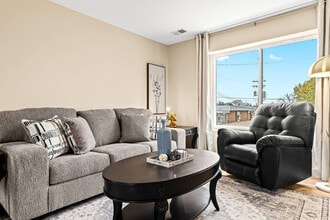 18340 Mesle St in Roseville, MI - Foto de edificio - Building Photo