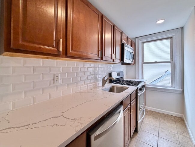 63 Coles St in Jersey City, NJ - Building Photo - Building Photo