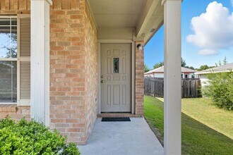 209 Lake Washington Dr in Kyle, TX - Building Photo - Building Photo