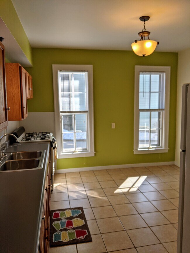 330 Henry Ave SE, Unit 1 in Grand Rapids, MI - Foto de edificio - Building Photo