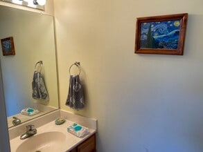 2721 Hampton St in Ames, IA - Building Photo - Building Photo