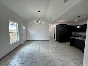 10 Summit Rd in La Feria, TX - Building Photo - Building Photo